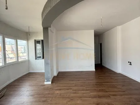 Tirane, shitet apartament 3+1+Ballkon Kati 7, 125 m² (ASTIR)