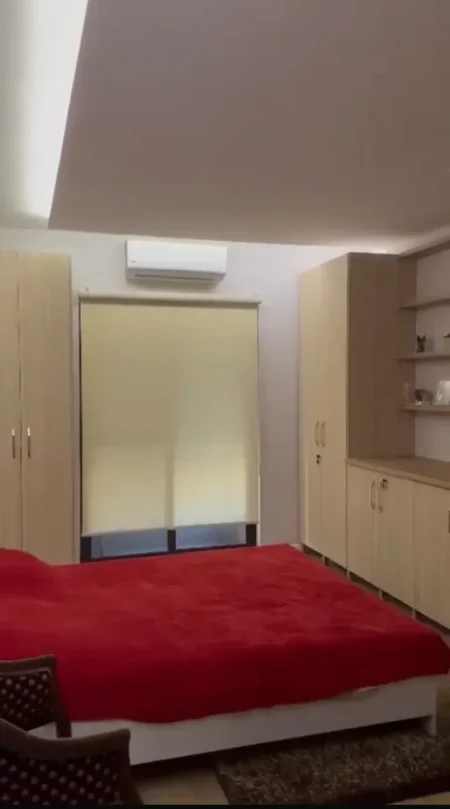 Tirane, jepet me qera apartament 1+1 Kati 2, 70 m² 500 € (Ministria e Jashtme ,Brryli)