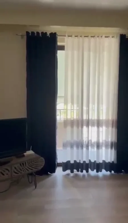 Tirane, jepet me qera apartament 1+1 Kati 2, 70 m² 500 € (Ministria e Jashtme ,Brryli)