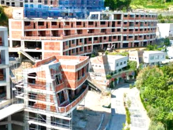 Tirane, shitet apartament duplex Dublex , 198 m² 345.000 € (Rruga Kodra e Diellit)