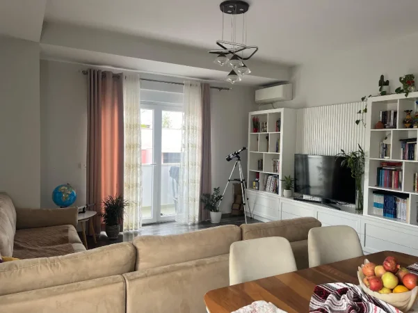 Tirane, shitet nga Pronari, pa-komision apartament 2+1 Kati 5, 100 m² Cmimi 16,000,000 Leke