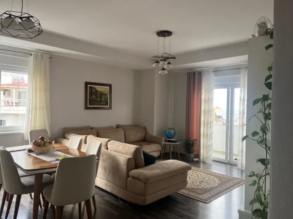 Tirane, shitet nga Pronari, pa-komision apartament 2+1 Kati 5, 100 m² Cmimi 16,000,000 Leke