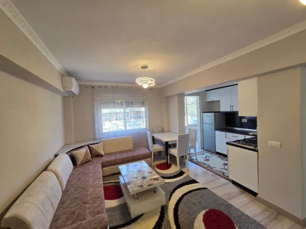 Durres, jepet me qera apartament 1+1 Kati 5, 65 m² 300 € (Shkolla Eftali Koci, Durrës)