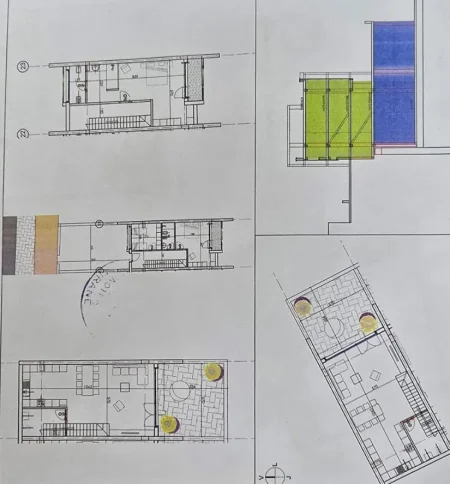 Tirane, shes Vile Kati 3, 210 m² 390.000 € (Rruga Panorama e Liqenit)