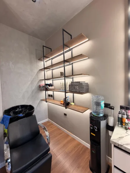 Tirane, shitet dyqan Kati 0, 18 m² (Ura e Nisharakut)