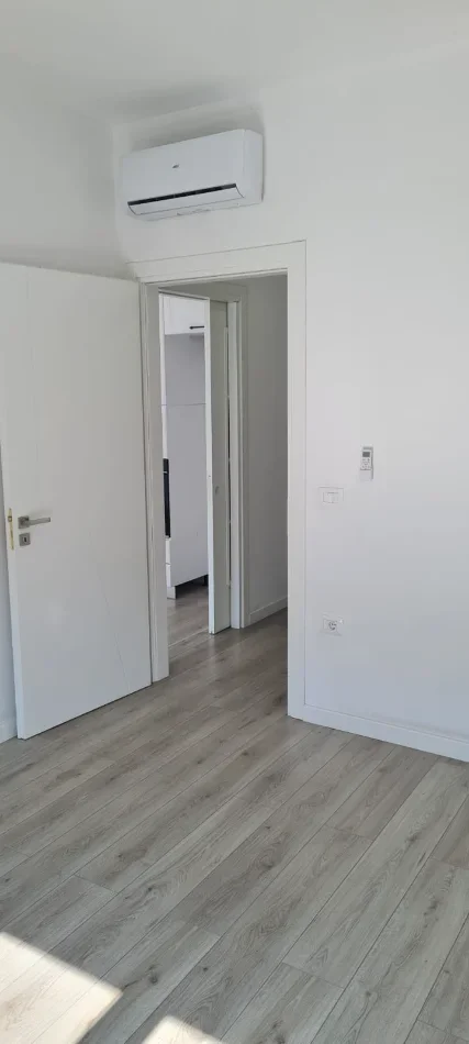 Tirane, jepet me qera nga Pronari, pa-komision apartament 1+1 Kati 7, 64 m² 550 € 