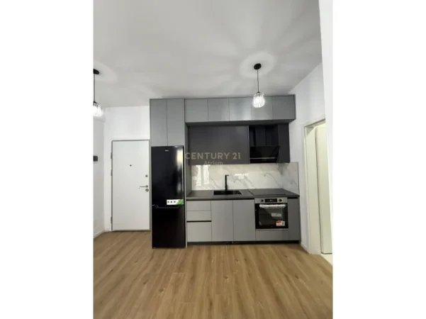 Tirane, jepet me qera apartament 1+1 , 43 m² 420 € (Fresk)