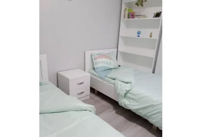 Tirane, jepet me qera apartament , 100 m² 885 € 