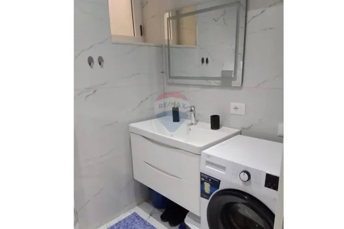 Tirane, jepet me qera apartament , 100 m² 885 € 