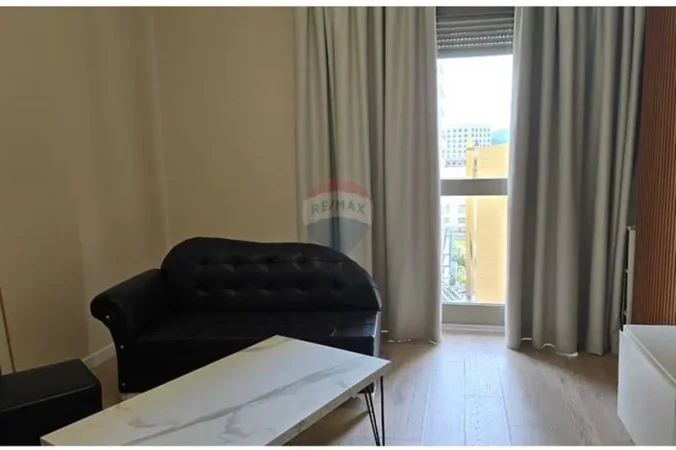 Tirane, jepet me qera apartament , 100 m² 1.500 € (Sheshi Skënderbej)