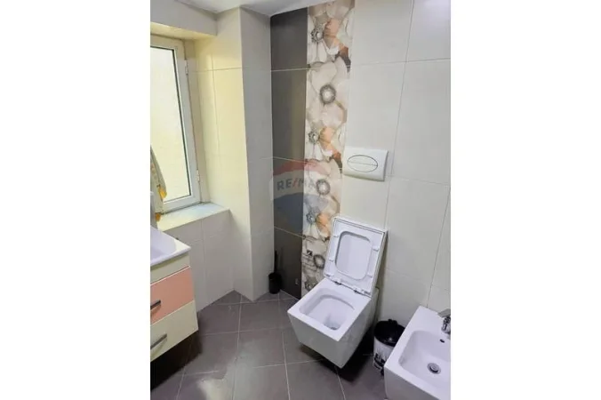 Tirane, jepet me qera apartament , 75 m² 901 € (Sheshi Skënderbej)