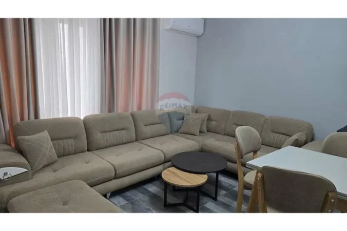 Tirane, jepet me qera apartament , 70 m² 730 € 
