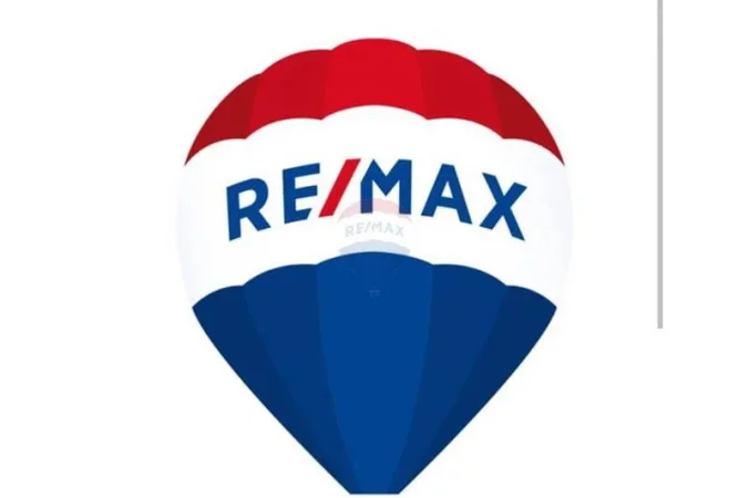 Tirane, jepet me qera magazine , 3.000 m² 8.000 € (Prush)