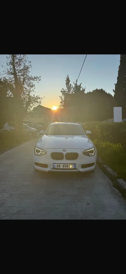 Tirane, shitet makine Bmw Seria 1 Nafte, automatik Kondicioner 180.000 km 7.000 €
