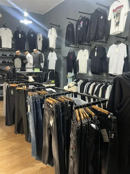 Tirane, jepet me qera ambjent biznesi Kati 0, 60 m² 400 € (Nikolla lena)