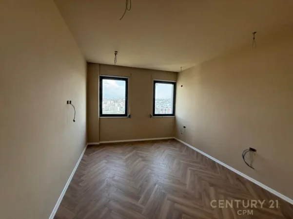Tirane, shitet apartament 2+1+Ballkon Kati 5, 120 m² 295.000 € (liqeni i thate hamdi garunja)
