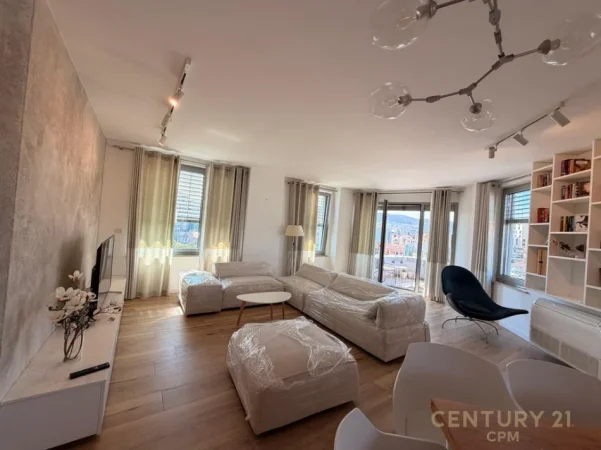 Tirane, jepet me qera apartament 2+1+Ballkon Kati 5, 155 m² 1.500 € (stadiumi dinamo)