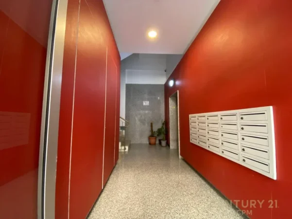 Tirane, jepet me qera apartament 2+1+Ballkon Kati 5, 155 m² 1.500 € (stadiumi dinamo)