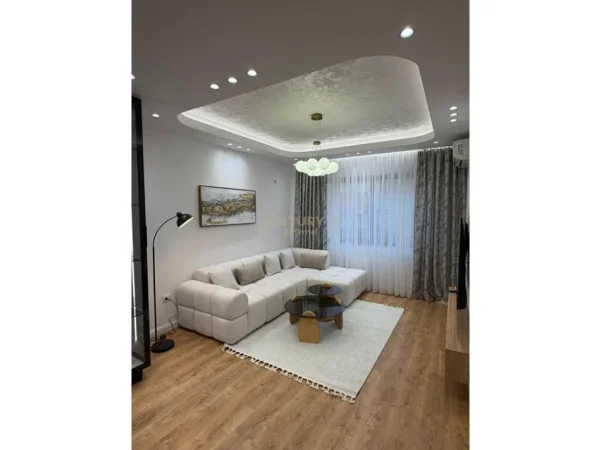 Tirane, shitet apartament 1+1 Kati 1, 55 m² 109.000 € (yzberisht besim alla)
