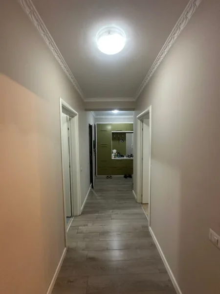 Tirane, shitet apartament 2+1+Ballkon Kati 5, 116 m² 235.000 € 