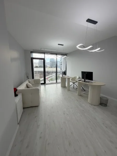 Tirane, jepet me qera zyre , 80 m² 700 € (Lake View Residences, Rruga e Kosovareve)