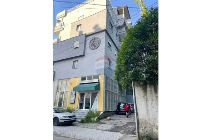 Tirane, shitet apartament , 82 m² 134.996 € 