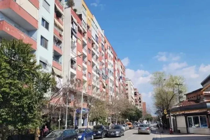 Tirane, shitet apartament , 259 m² 245.000 € 