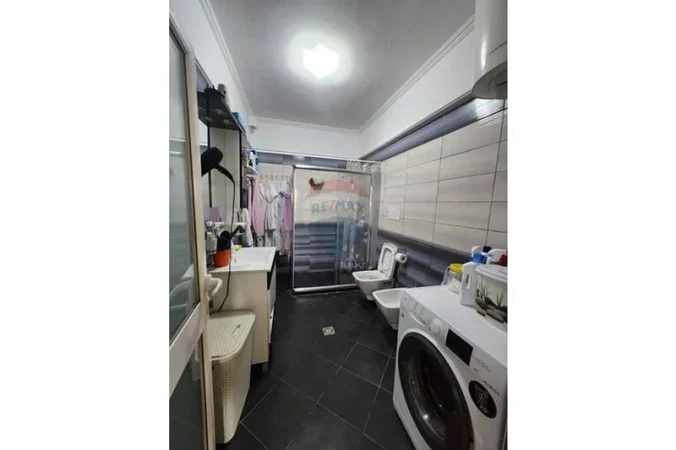 Tirane, shitet apartament , 134 m² 227.000 € 