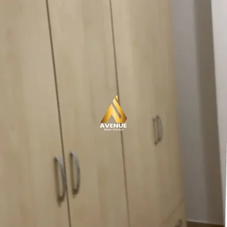 Tirane, jepet me qera apartament 1+1 Kati 1, 400 € (Rruga Peti)