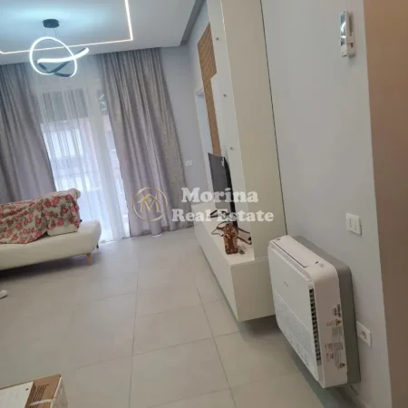 Tirane, jepet me qera apartament 2+1 Kati 4, 82 m² 600 € (5 Maji)
