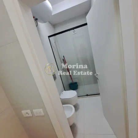 Tirane, jepet me qera apartament 2+1 Kati 4, 82 m² 600 € (5 Maji)