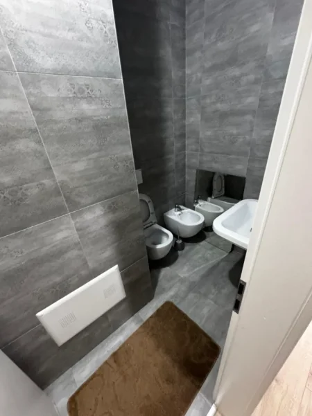 Tirane, shitet apartament 2+1+Ballkon Kati 6, 95 m² 159.000 € (Rruga Pasho Hysa)