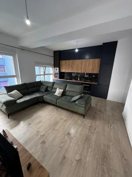 Tirane, shitet apartament 2+1+Ballkon Kati 6, 95 m² 159.000 € (Rruga Pasho Hysa)