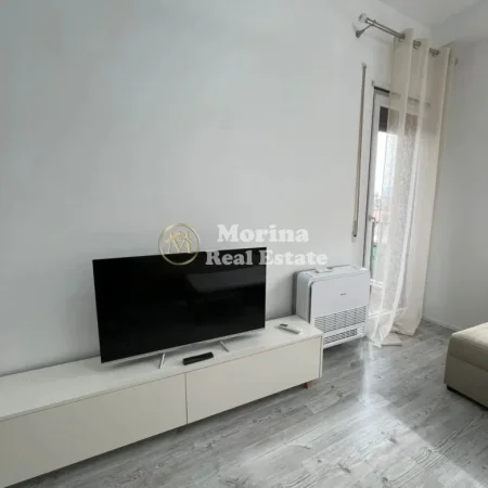 Tirane, jepet me qera apartament 2+1+Ballkon Kati 1, 87 m² 700 € (Yzberisht)
