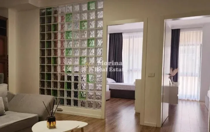 Tirane, jepet me qera apartament 2+1 Kati 2, 80 m² 800 € (21 Dhjetori)