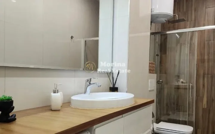 Tirane, jepet me qera apartament 2+1 Kati 2, 80 m² 800 € (21 Dhjetori)