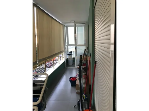 Tirane, jepet me qera apartament 2+1 Kati 1, 145 m² 1.400 € (LIBRI UNIVERSITAR)