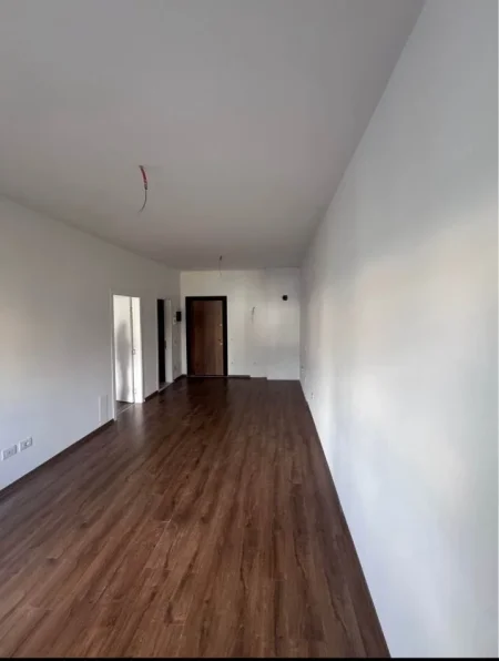 Tirane, shitet apartament 1+1 Kati 1, 60 m² 85.000 € (Paskuqan)