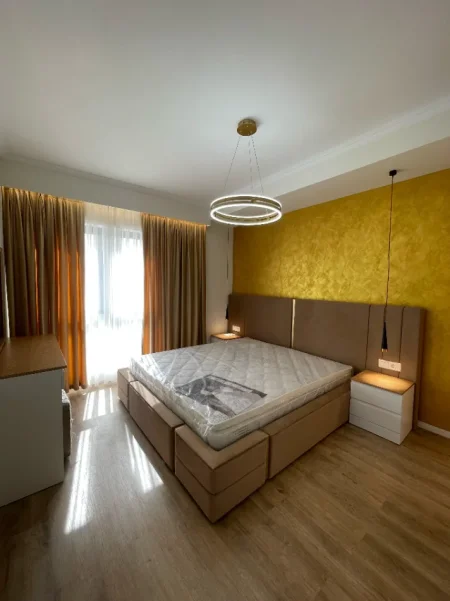 Tirane, jepet me qera apartament 2+1 Kati 5, 102 m² 800 € (BULEVARDI I RI)