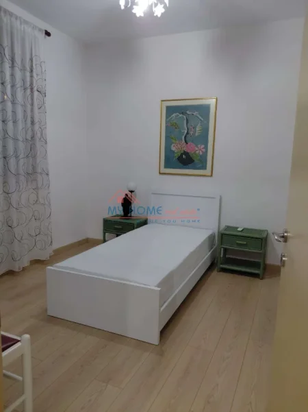 Shqiperi, jepet me qera apartament duplex Dublex Kati 2, 160 m² 1.300 € (Ali Demi)