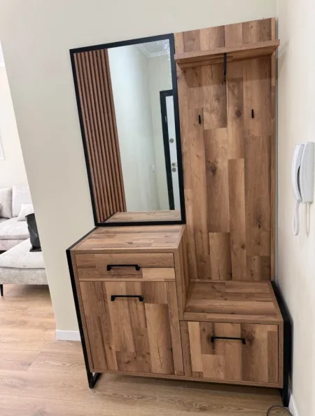 Jepet me Qera Apartament 1+1 Tek Terminali tek Casa Italia