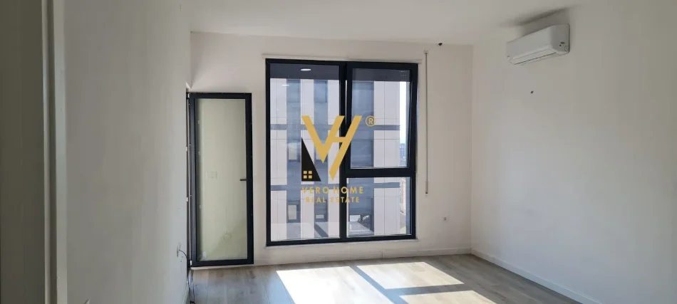 Tirane, jepet me qera zyre Kati 7, 64 m² 520 € (PORCELAN)