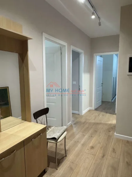 Tirane, jepet me qera apartament 2+1+Ballkon Kati 2, 85 m² 900 € (Rruga Islam Alla)
