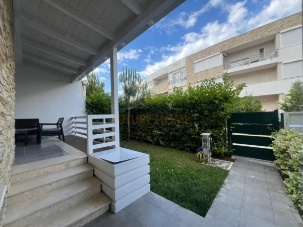 Gjiri Lalezit | Hamallaj, shitet apartament ne plazh 2+1+Ballkon Kati 0, 71 m² 265.000 € (Gjiri i Lalezit)