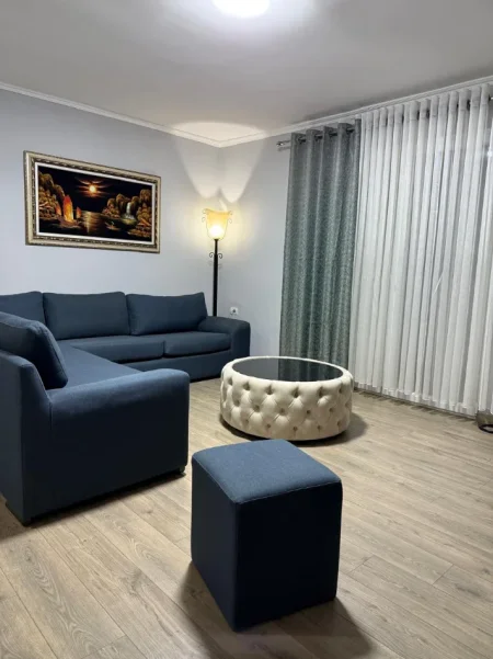 Tirane, shes apartament 2+1 Kati 5, 83 m² 136.000 € (Oxhaku)