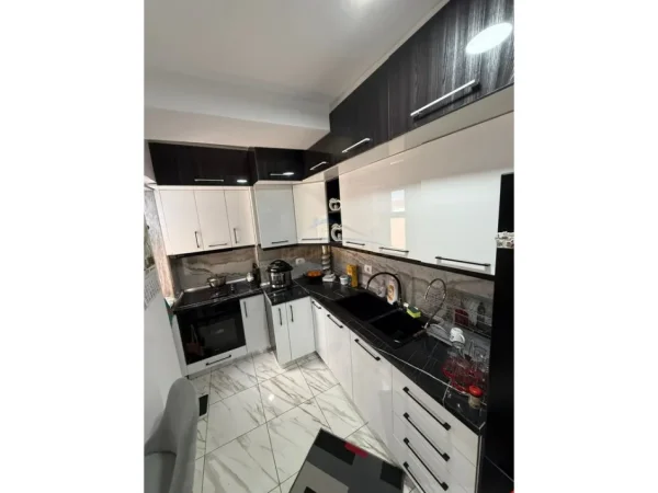 Pogradec, shitet apartament 2+1 Kati 5, 70 m² 100.000 € 