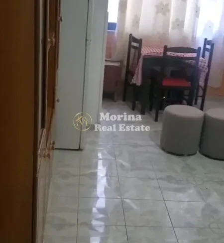 Tirane, jepet me qera apartament 1+1 Kati 3, 65 m² 400 € (Medrese)