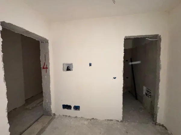 Tirane, shitet apartament 1+1 Kati 1, 74 m² 130.000 € (FUSHA E AVIACIONIT)