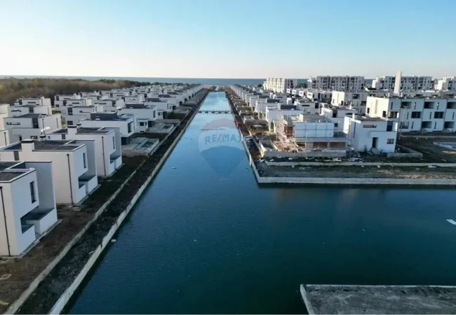 Durres, shitet apartament , 678 m² (Gjiri i lalzit ID: 530581010-30)