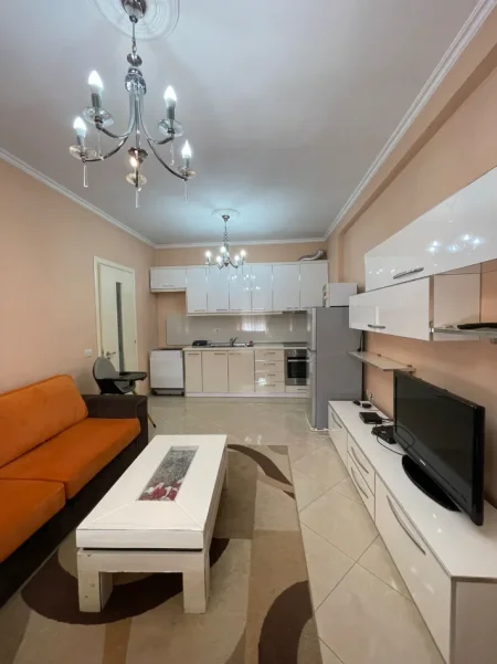 Tirane, jepet me qera apartament 1+1+Ballkon Kati 4, 68 m² 570 € (Astir)